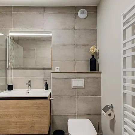White Pearl A02 - Alpes Travel - - Sleeps 4 Apartment